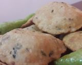 મરચાં પૂરી (Marcha Poori Recipe In Gujarati) રેસીપી સ્ટેપ7ફોટો