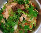 Hình bước làm 4 của món Ức gà xào miến