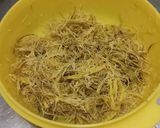 Foto langkah ke 2 dari resep Bakpao Gulung Isi Abon Kulit Pisang.