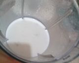 A picture of step 3 of Banana Shake.