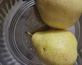 A picture of step 3 of Butterfly Pea Stewed Pears.