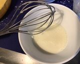 Une image de l'étape 3 de Tarte aux pêches jaunes et amandes (pâte brisée épeautre, semoule fine et lait).