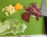 Foto langkah ke 3 dari resep Cheesy Beef Sandwich.