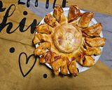 Foto del paso 5 de la receta: Sol de hojaldre con queso y bacon