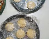 Foto langkah ke 5 dari resep Donat Meses Krim Moka.