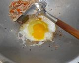 Foto langkah ke 2 dari resep Nasi goreng kecombrang.