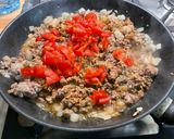 Une image de l'étape 10 de Aubergines farcies au bœuf, tomates et courgette.