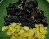 Foto langkah ke 3 dari resep Oseng paru + kentang.
