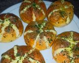 Foto langkah ke 9 dari resep Homemade Korean Garlic Cheese Bread.