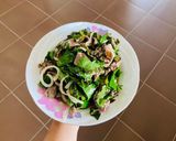 Hình bước làm 5 của món Thịt bò xào rau chíp hành tây