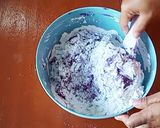 Foto langkah ke 4 dari resep Kue Talam Ubi Ungu.