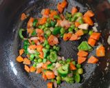 A picture of step 6 of Beetroot pulp chilla with veggies.