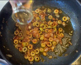 Foto del paso 6 de la receta: Filetes de ternera en salsa con aceitunas