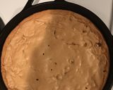 A picture of step 8 of Skillet chocolate chip cookie.
