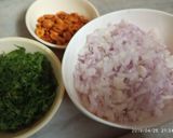 A picture of step 2 of Dabeli.
