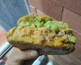 Foto del paso 10 de la receta: Arepa rellena de pollo con salsa de manzana, zanahoria, cebolla y crema...🫓🥙🥯