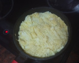 Foto del paso 2 de la receta: Tortillón de papas cocidas