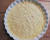 Sonkás-grillkolbászos pite recept fázis 3 fotója