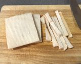 A picture of step 1 of HK French toast.