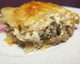 A picture of step 7 of Fillo pastry with meat.