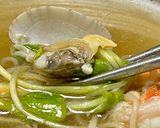 รูปขั้นตอนการทำที่ 2 ของ บะหมี่น้ำกุ้งหอยลาย