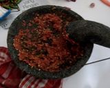 Foto langkah ke 3 dari resep Ikan cuek sambel.
