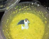 A picture of step 10 of Minty mango juice.