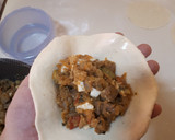 Foto del paso 10 de la receta: Empanadas de carne cortada a cuchillo 100% caseras