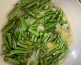 Foto del paso 1 de la receta: Revuelto de espárragos
