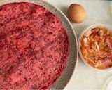 Foto del paso 1 de la receta: Ensalada de tomate sobre tortilla de remolacha