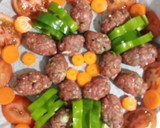 Foto del paso 2 de la receta: Carne picada al horno con verduras