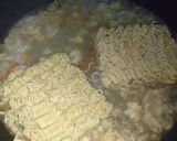 Foto langkah ke 3 dari resep Indomie nyemek.