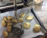 Φωτογραφία βήματος 3 της συνταγής Smashed potatoes με αρωματικά
