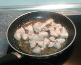 Foto del paso 1 de la receta Fideuá de pollo