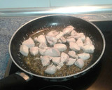 Foto del paso 1 de la receta: Fideuá de pollo