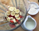 Foto del paso 2 de la receta Smoothie de fresa y plátano