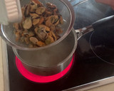 Foto del paso 1 de la receta: Alubias, ensalada, marisco en lata y jamón