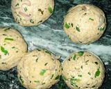 A picture of step 3 of Quinoa flour paratha.