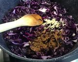 A picture of step 7 of Spiced Red Cabbage with Shrimp Broth.