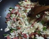 Foto langkah ke 2 dari resep Mie Goreng Spesial Smoked Beef and Chicken.