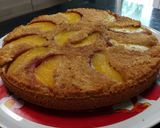 Foto del passaggio 3 della ricetta Torta alle pesche rovesciata