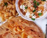 A picture of step 2 of Macaroni paratha.