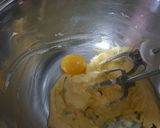 Foto langkah ke 2 dari resep Palm Cheese Cookies.