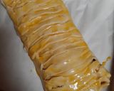 Foto langkah ke 4 dari resep Simple Banana Strudel.