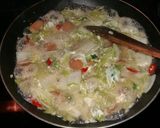Foto langkah ke 3 dari resep #7 Ca Sawi Putih+Sosis Simple Sederhana.