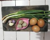 Foto langkah ke 1 dari resep Telur dadar onclang (W#46).