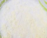 A picture of step 2 of Creamy fruit salad.