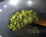 A picture of step 2 of Tiranga Halwa.