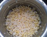 A picture of step 1 of Ven Pongal.