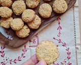 Foto del paso 3 de la receta: Galletitas de avena, naranja, coco y mantequilla de maní 🥣